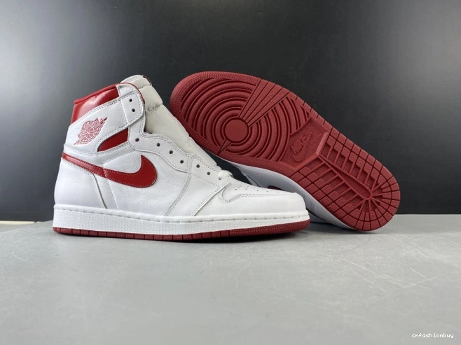 (2017) Retro 1 Red 555088-103 Jordan Air Metallic 0716
